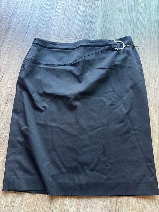 Gucci Dresses & Skirts - VTG Gucci Black Chain-Accent Pencil Skirt size 40